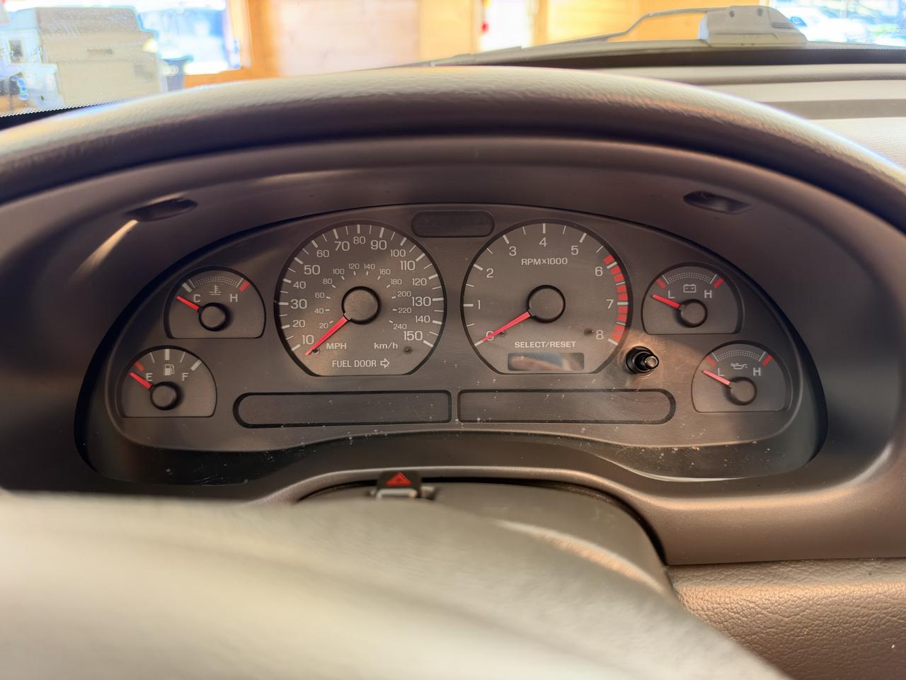 Ford Mustang GT Deluxe Convertible 2001