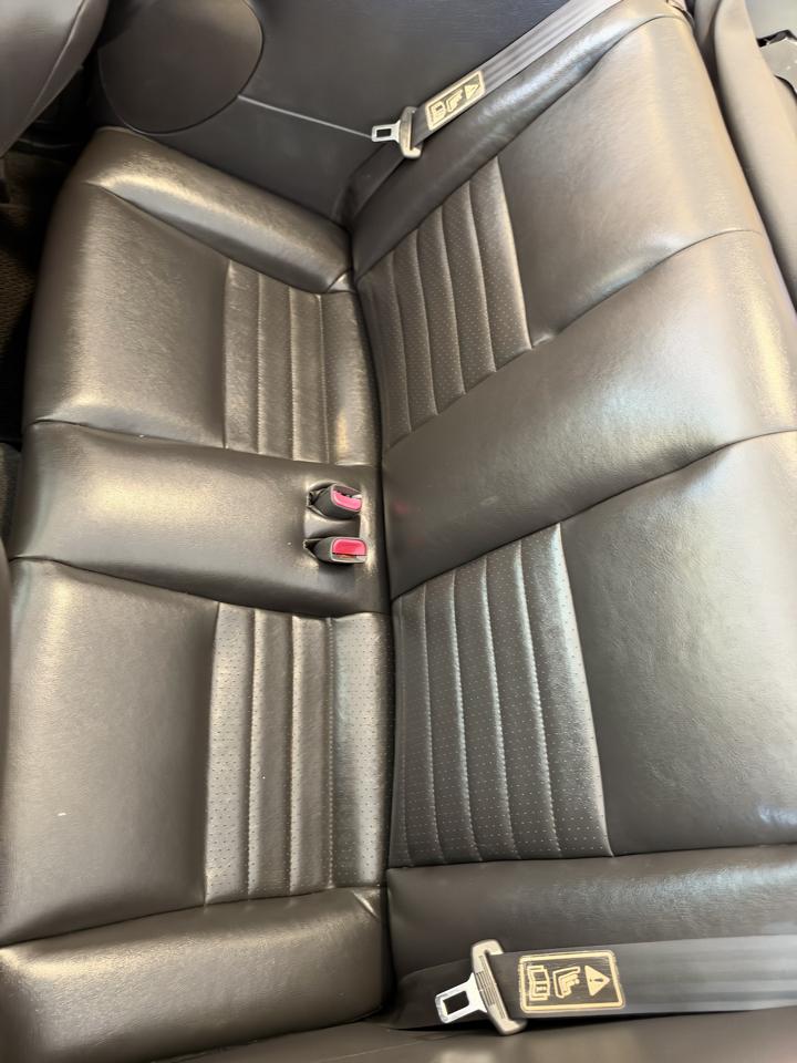 Ford Mustang GT Deluxe Convertible 2001