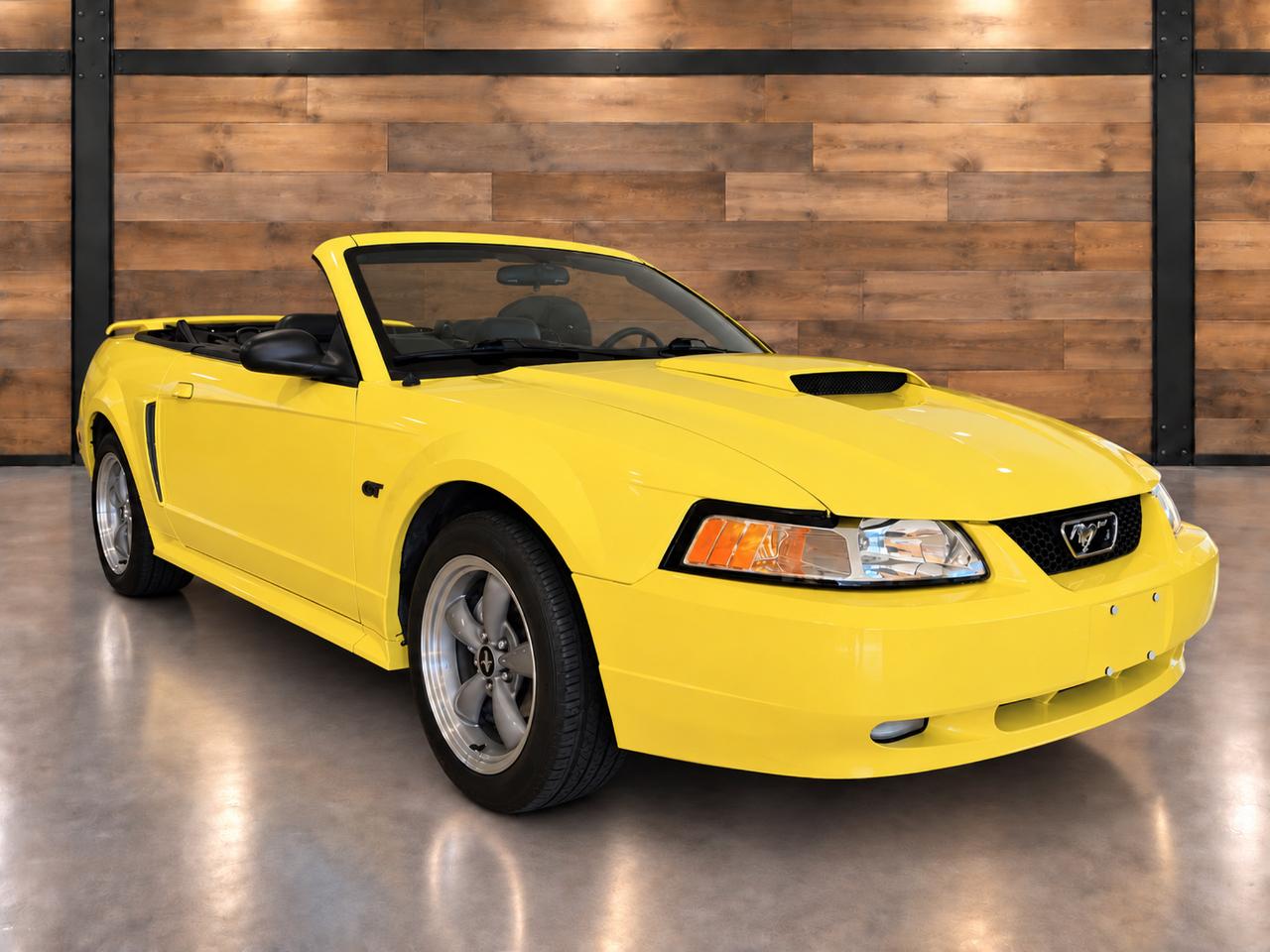 2001 Ford Mustang GT Deluxe Convertible