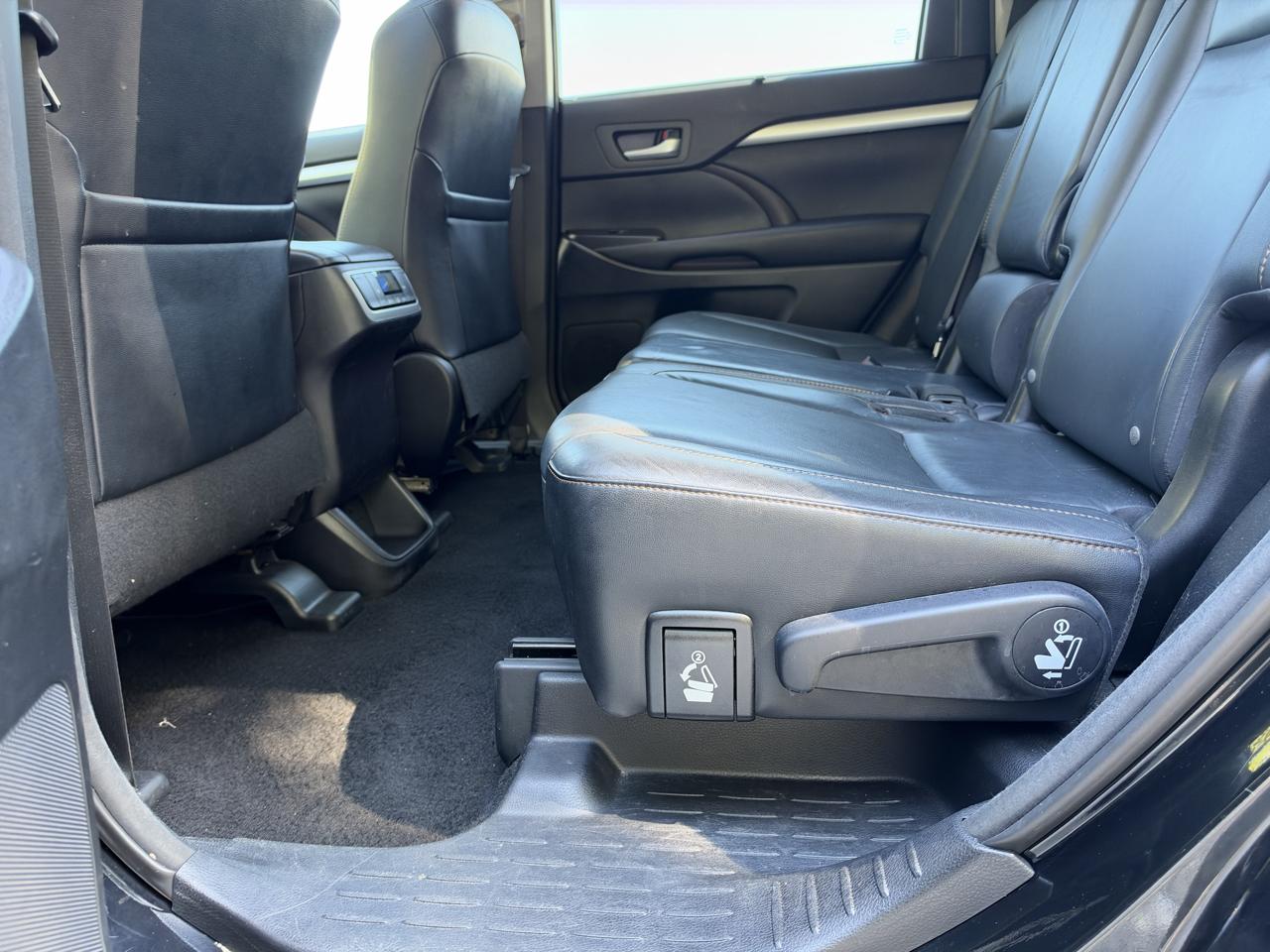 Toyota Highlander XLE AWD V6 2016