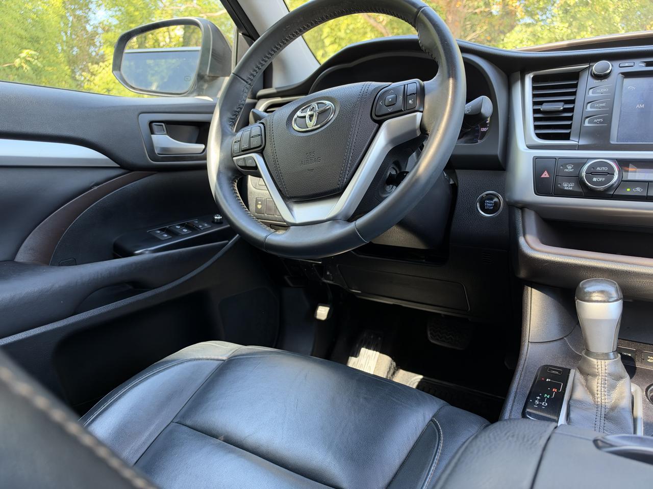 Toyota Highlander XLE AWD V6 2016
