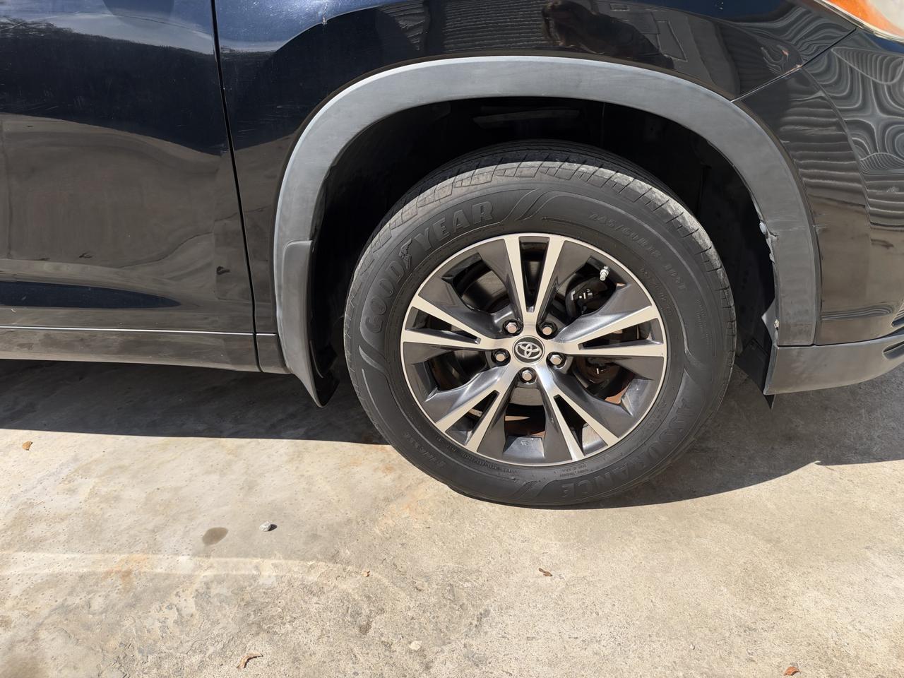 Toyota Highlander XLE AWD V6 2016