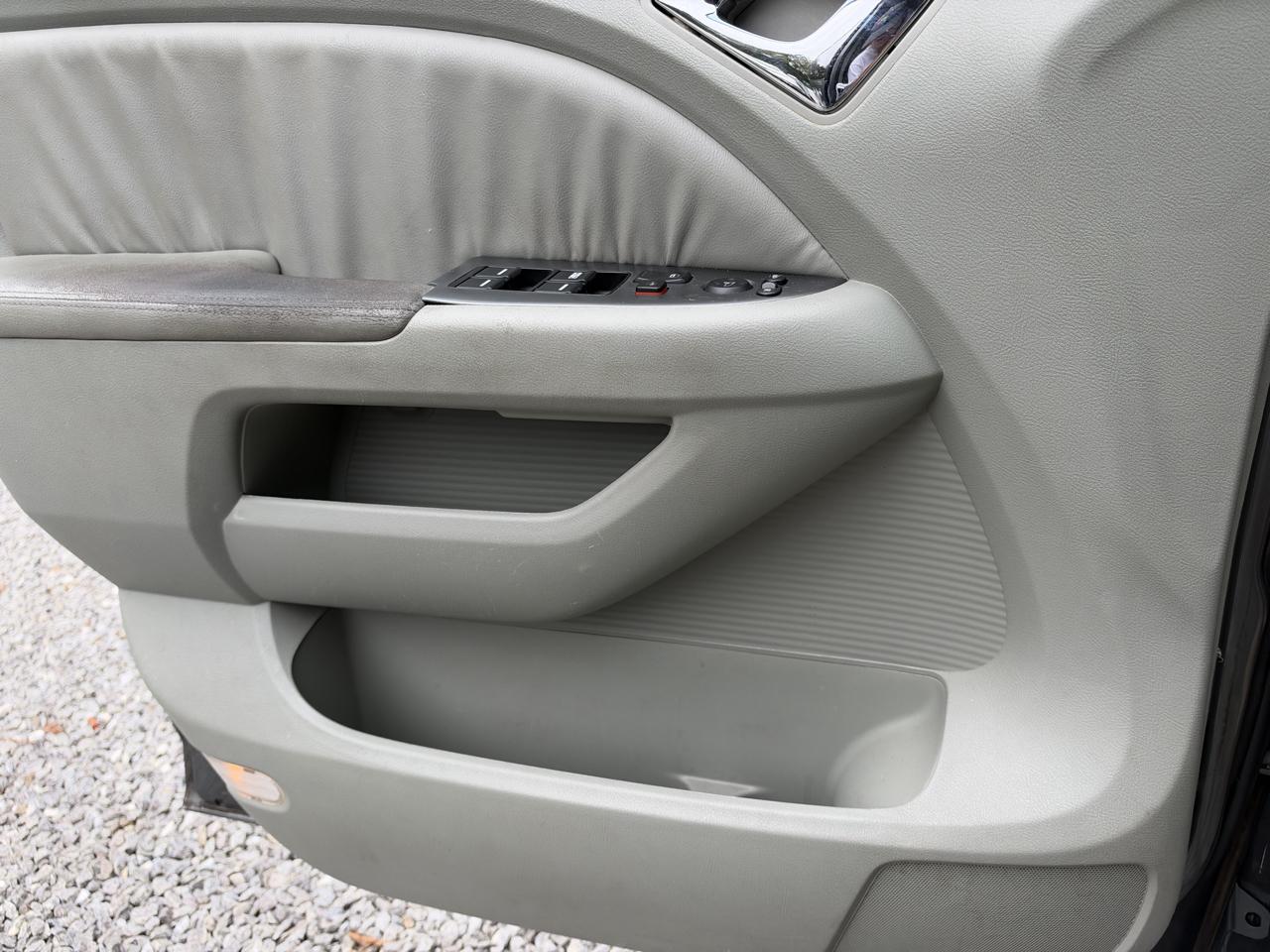 Honda Odyssey EX-L w/ DVD and Navigation 2007
