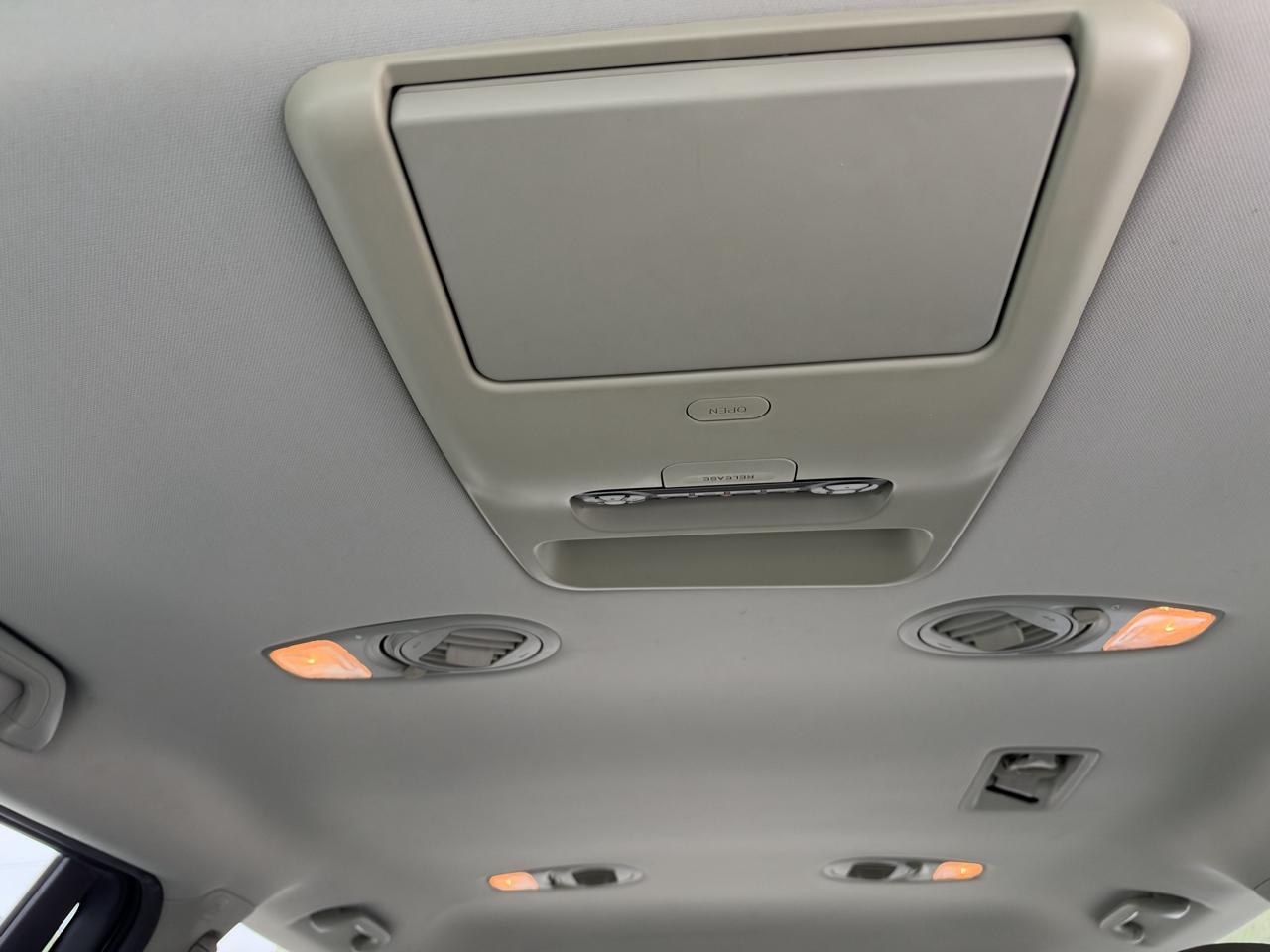 Honda Odyssey EX-L w/ DVD and Navigation 2007