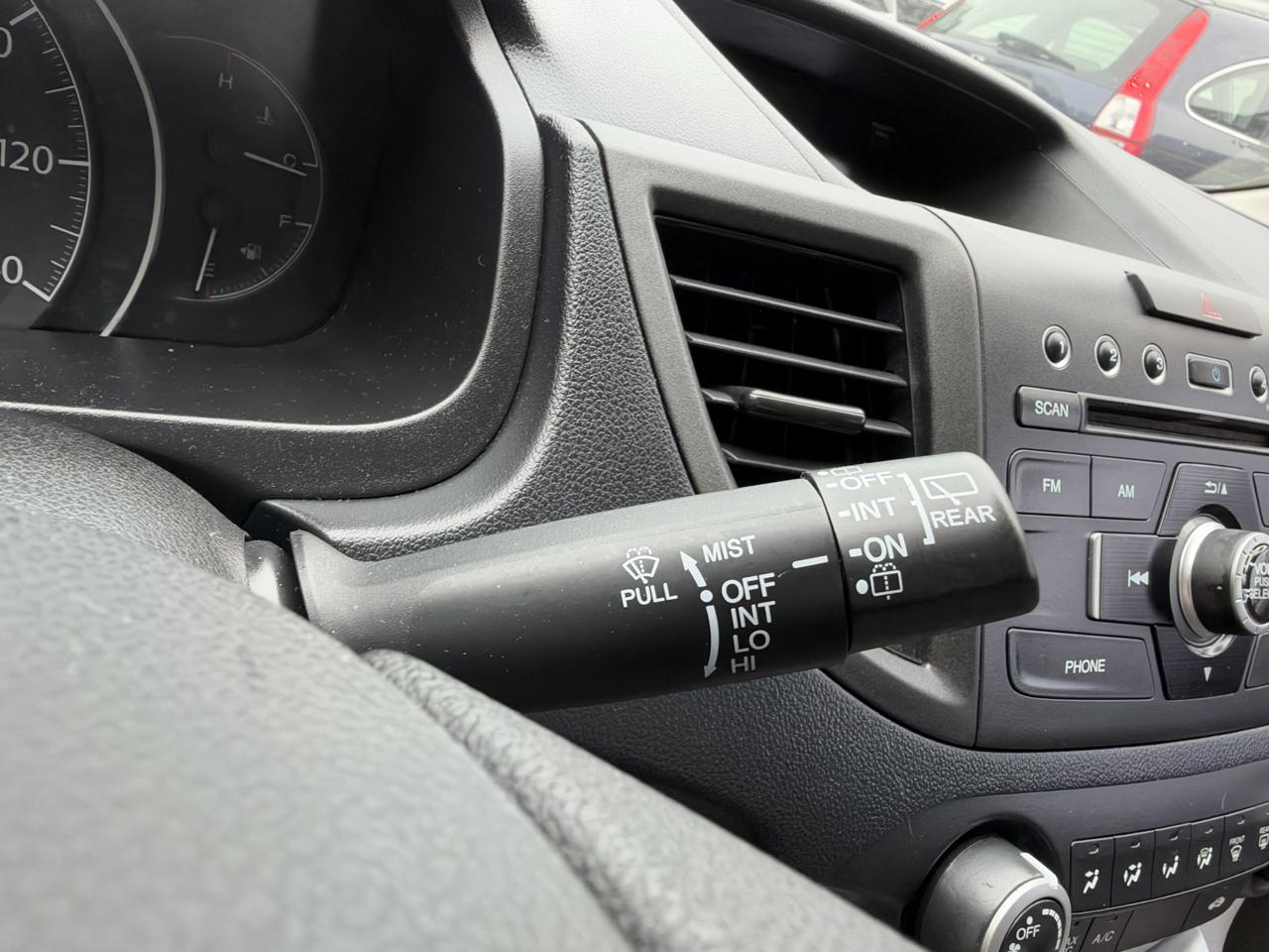Honda CR-V LX 2WD 5-Speed AT 2014