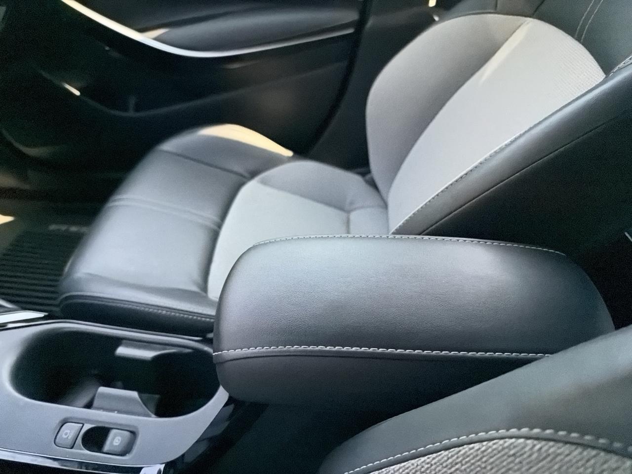 Toyota Corolla XSE Hatchback 2023
