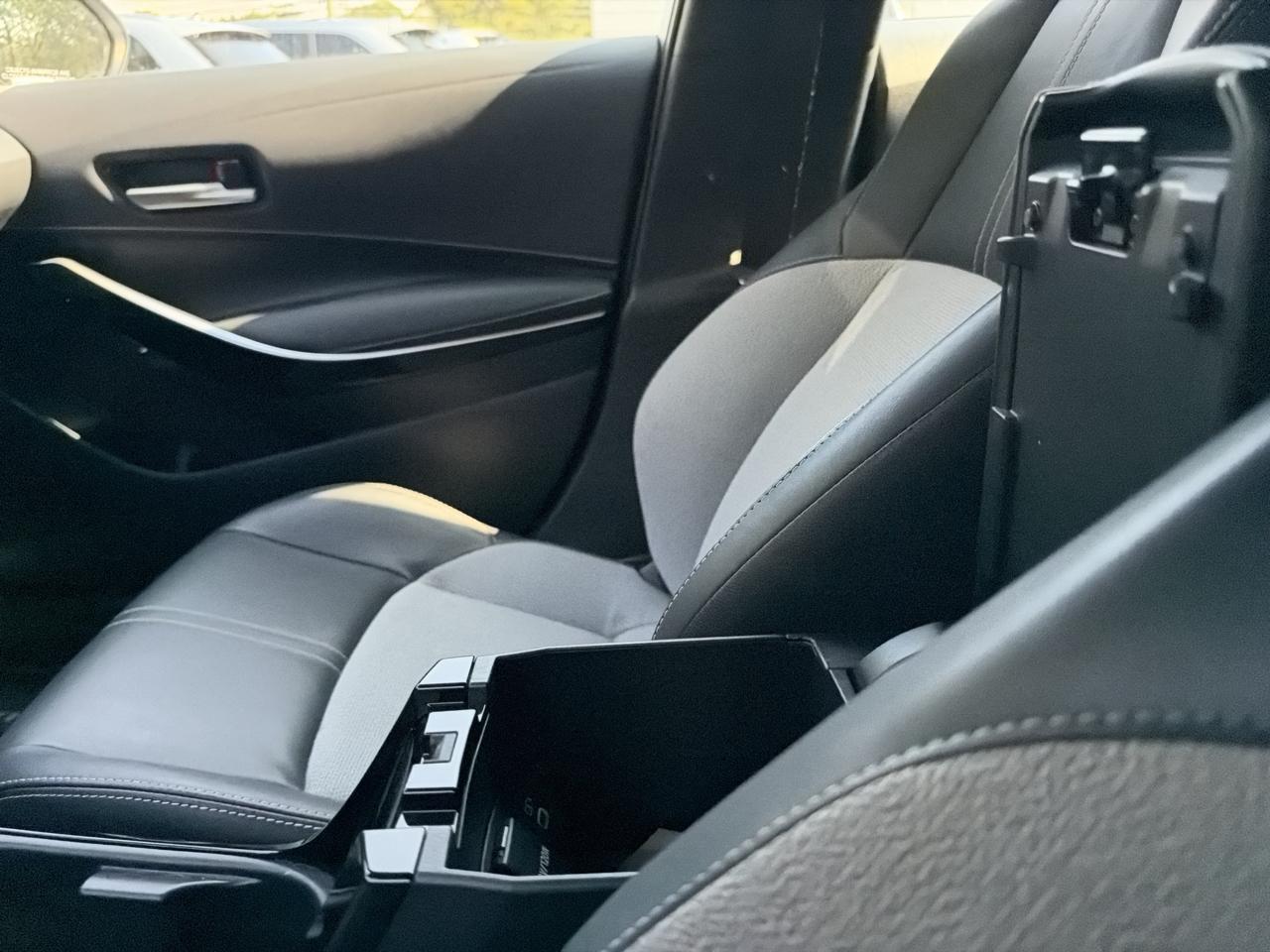 Toyota Corolla XSE Hatchback 2023