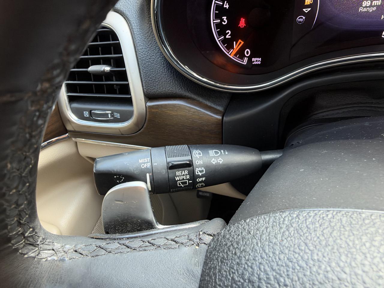 Jeep Grand Cherokee Limited 2WD 2015