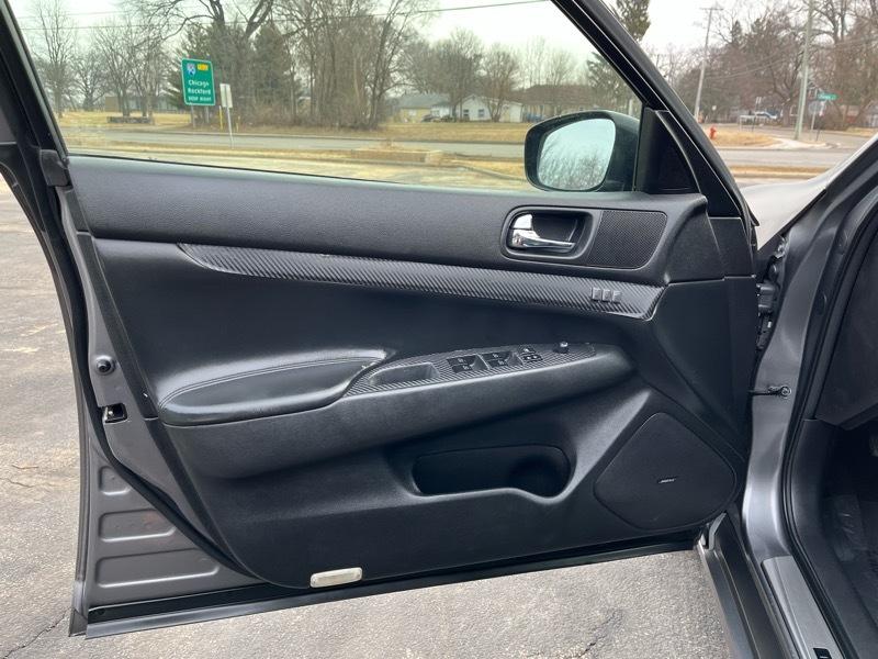 Infiniti G37X AT Sport 2012