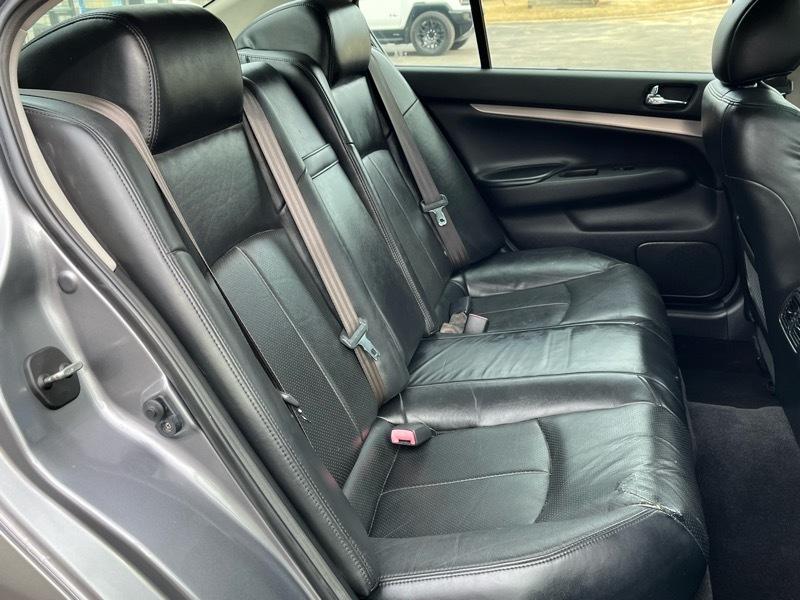 Infiniti G37X AT Sport 2012