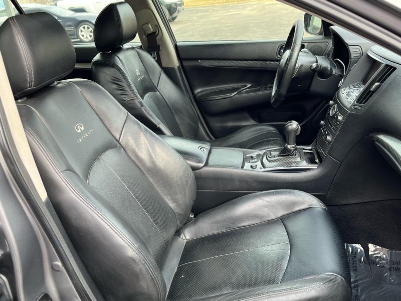 Infiniti G37X AT Sport 2012