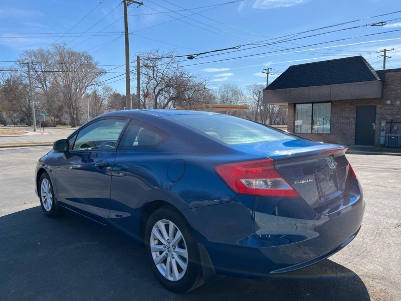 Honda Civic EX Coupe 5-Speed AT 2012