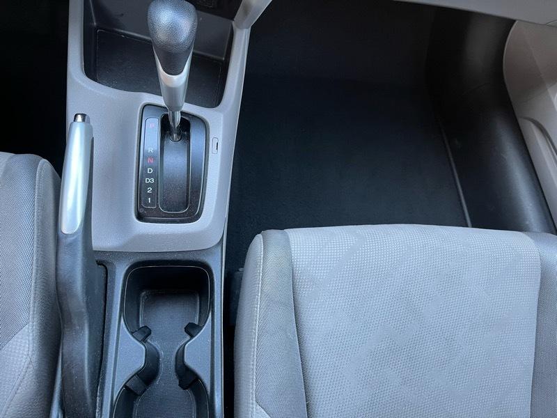 Honda Civic EX Coupe 5-Speed AT 2012