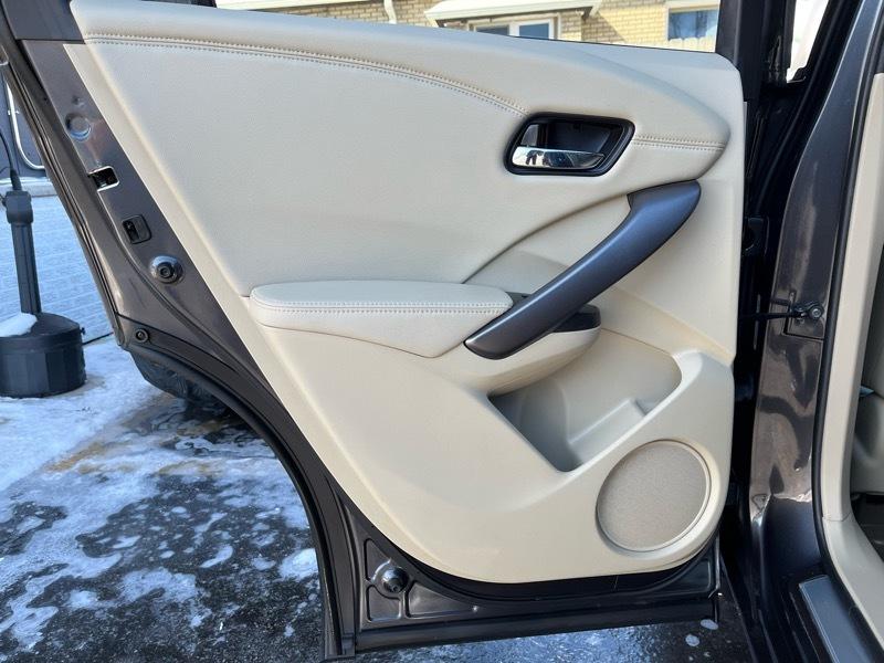 Acura RDX 6-Spd AT AWD 2013