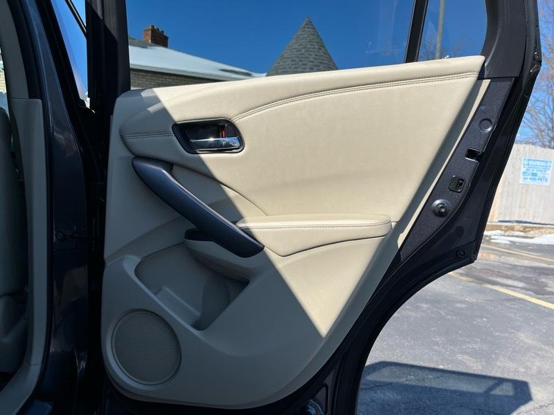 Acura RDX 6-Spd AT AWD 2013