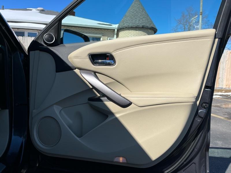 Acura RDX 6-Spd AT AWD 2013