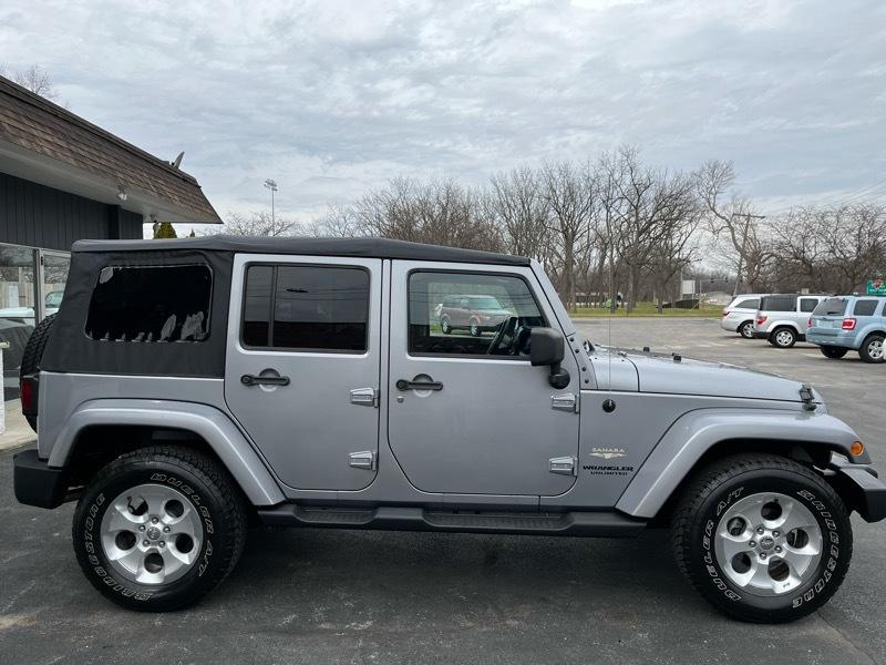 Jeep Wrangler Unlimited Sahara 4WD 2014