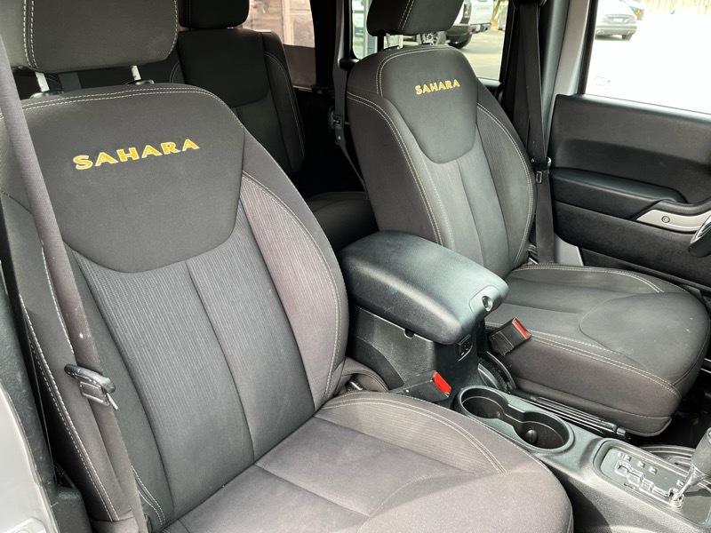Jeep Wrangler Unlimited Sahara 4WD 2014