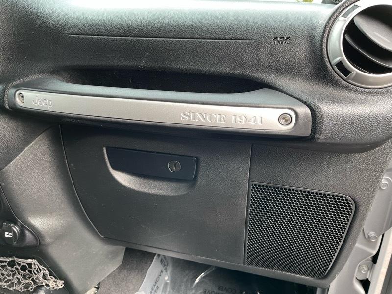 Jeep Wrangler Unlimited Sahara 4WD 2014