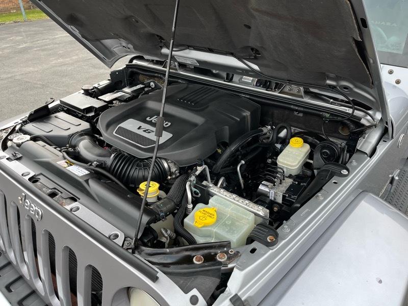 Jeep Wrangler Unlimited Sahara 4WD 2014