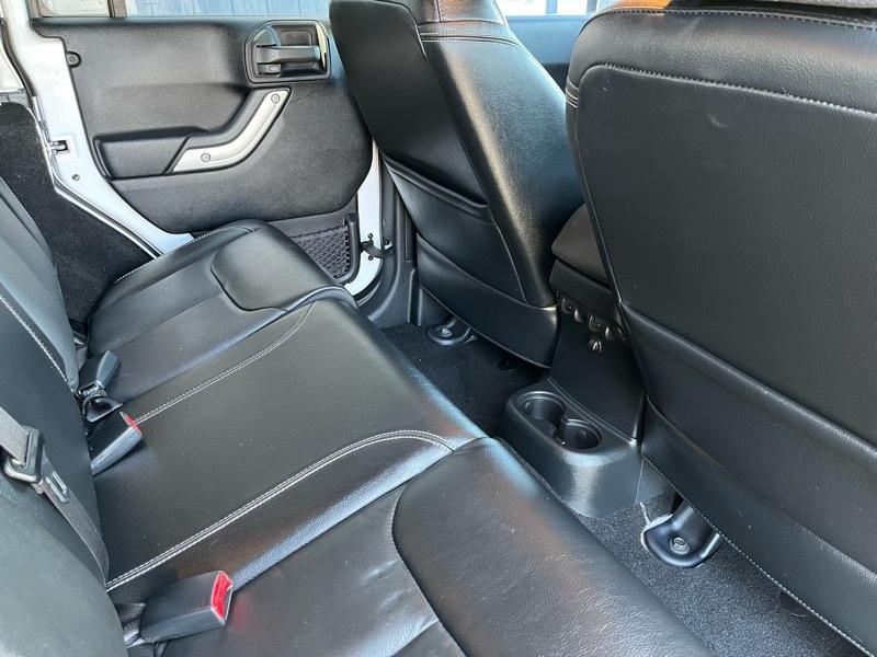 Jeep Wrangler Unlimited Sahara 4WD 2016