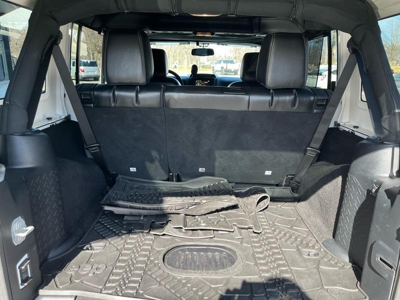 Jeep Wrangler Unlimited Sahara 4WD 2016