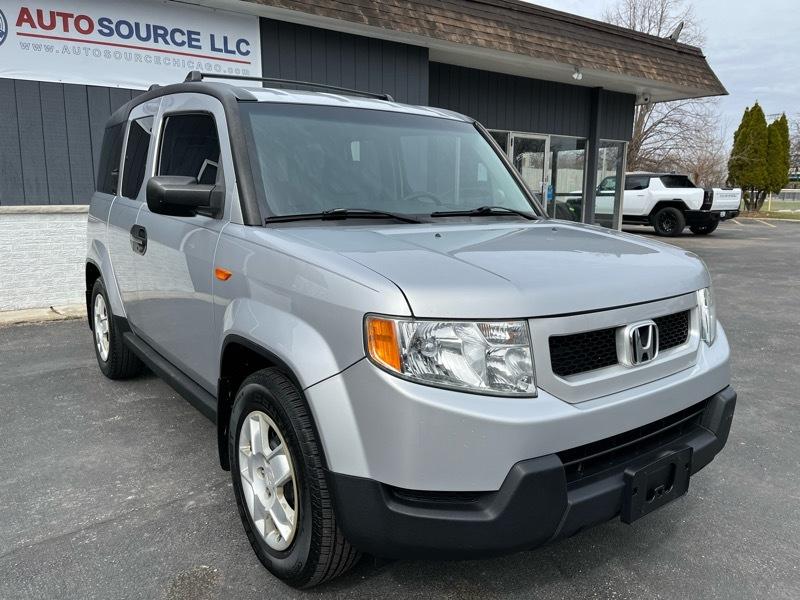 Honda Element LX 2WD AT 2011