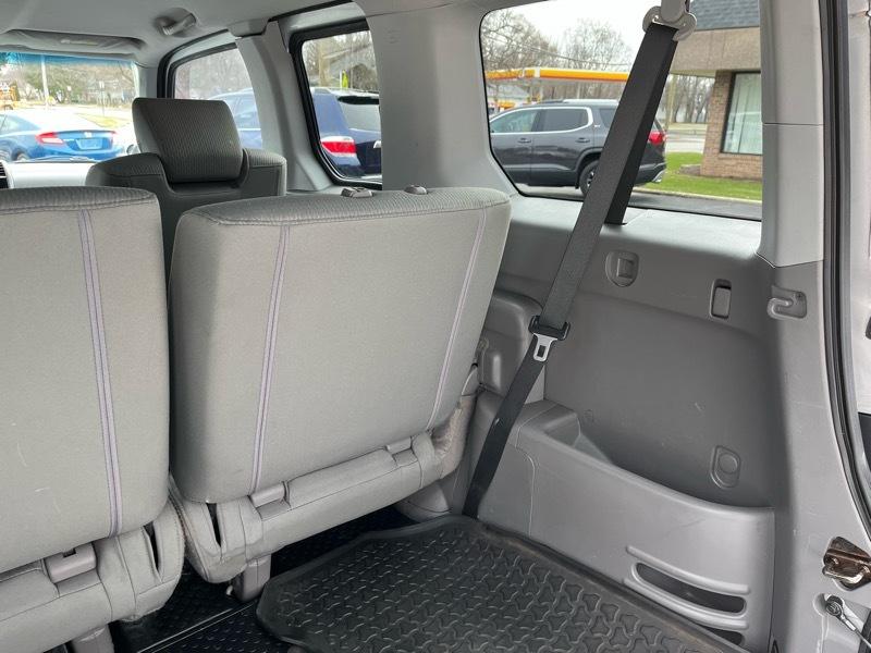 Honda Element LX 2WD AT 2011