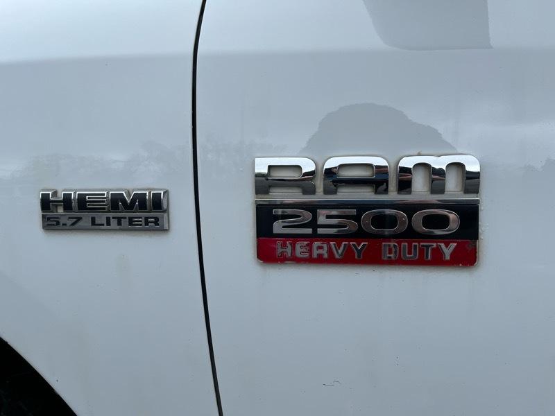 RAM 2500 SLT Crew Cab SWB 4WD 2012