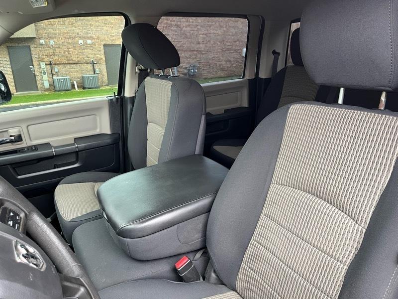 RAM 2500 SLT Crew Cab SWB 4WD 2012