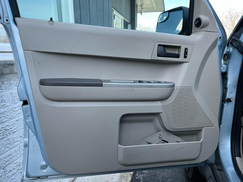 Ford Escape Hybrid FWD 2008