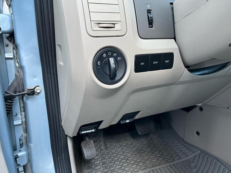 Ford Escape Hybrid FWD 2008