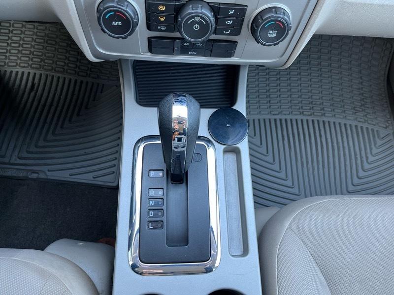 Ford Escape Hybrid FWD 2008