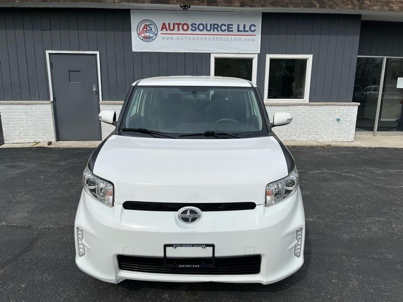 Scion xB 5-Door Wagon 5-Spd MT 2015