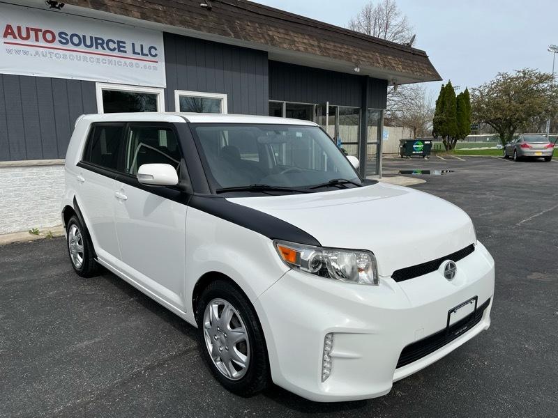 Scion xB 5-Door Wagon 5-Spd MT 2015