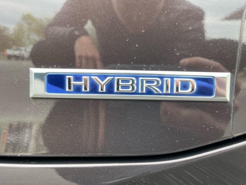 Lexus ES 300h Sedan 2013