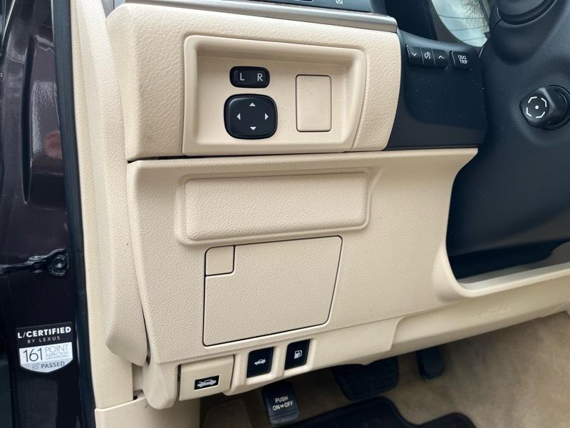 Lexus ES 300h Sedan 2013