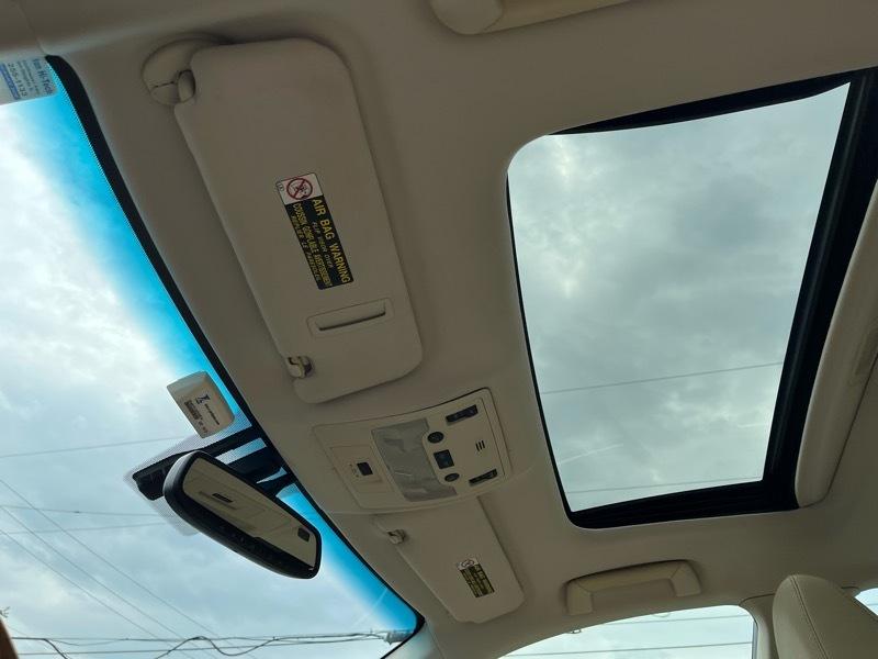 Lexus ES 300h Sedan 2013