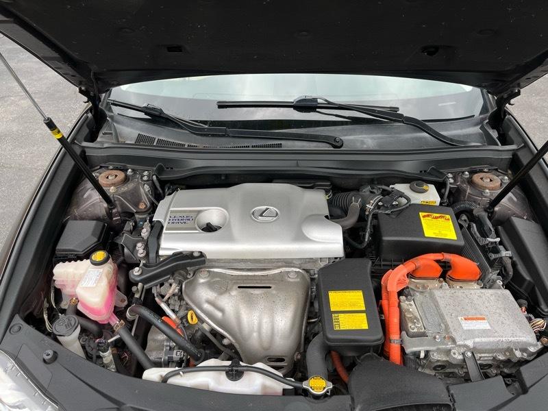 Lexus ES 300h Sedan 2013