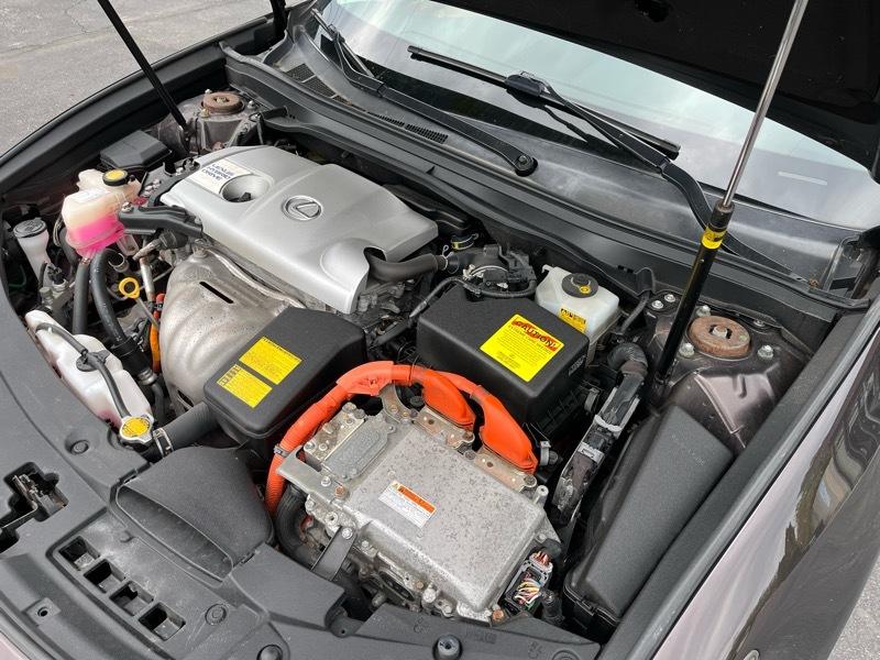 Lexus ES 300h Sedan 2013