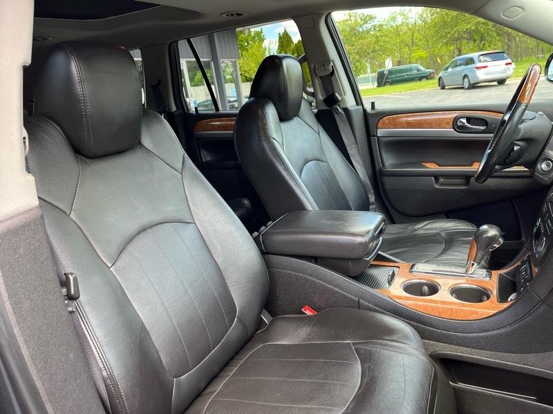 Buick Enclave Leather 4D SUV AWD 2012