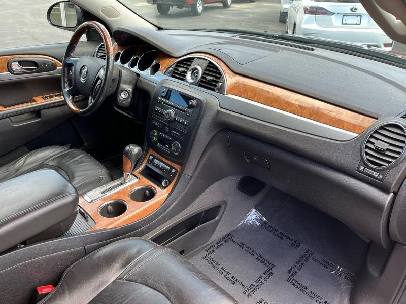Buick Enclave Leather 4D SUV AWD 2012