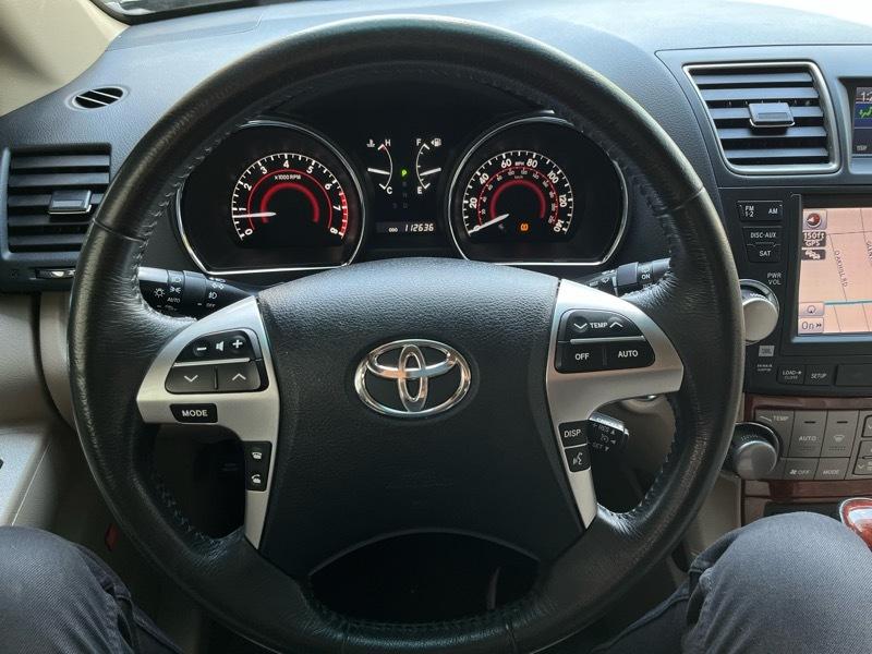 Toyota Highlander Limited 4WD 2012