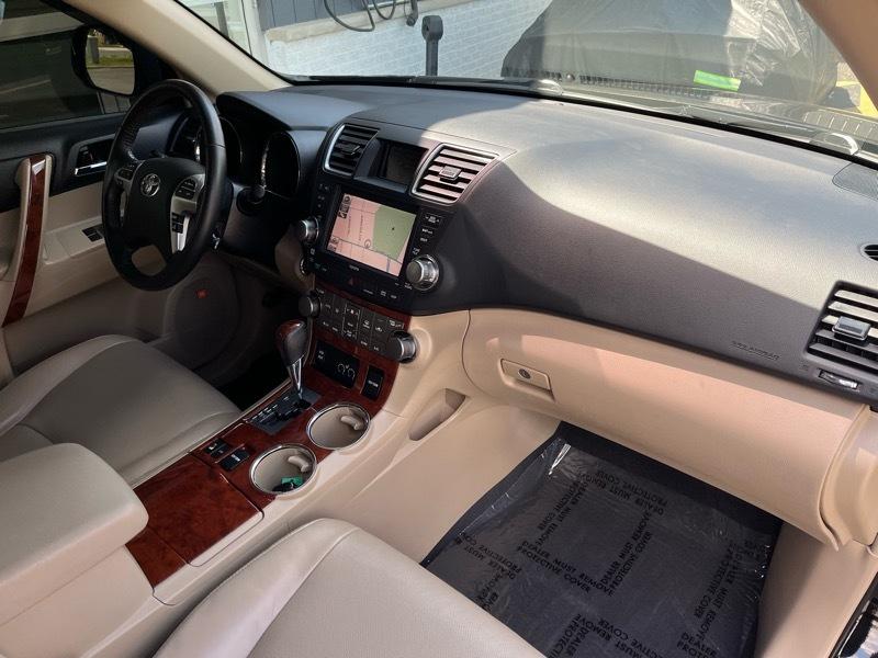 Toyota Highlander Limited 4WD 2012