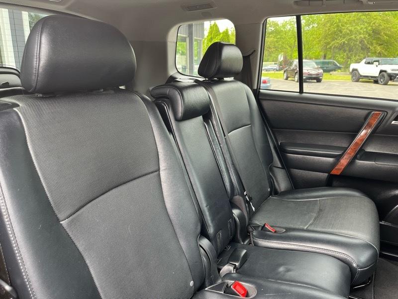 Toyota Highlander Limited 4WD 2013