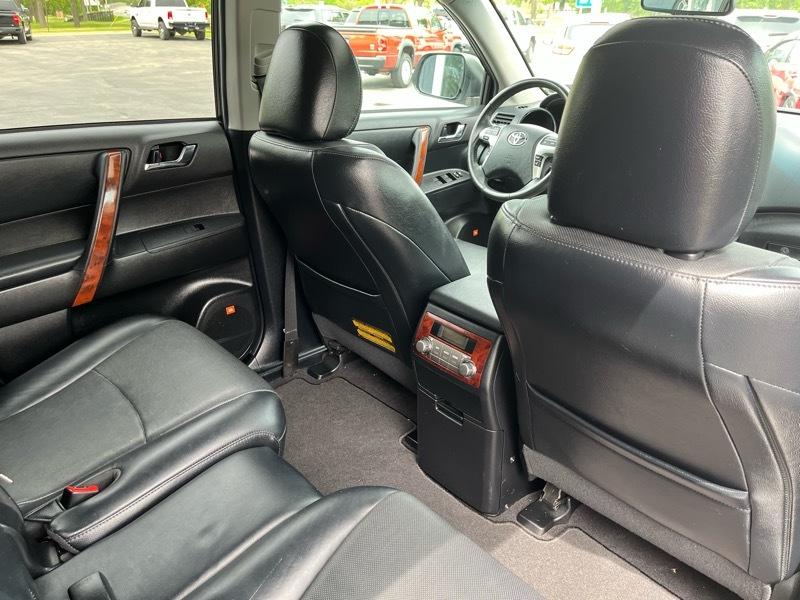 Toyota Highlander Limited 4WD 2013