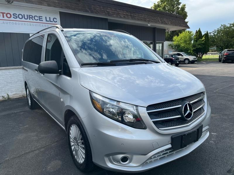 Mercedes-Benz Metris Passenger Van 2019