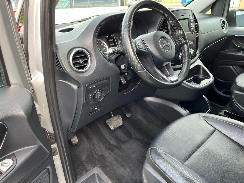 Mercedes-Benz Metris Passenger Van 2019