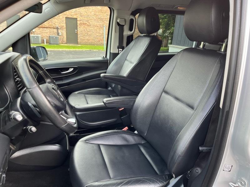 Mercedes-Benz Metris Passenger Van 2019