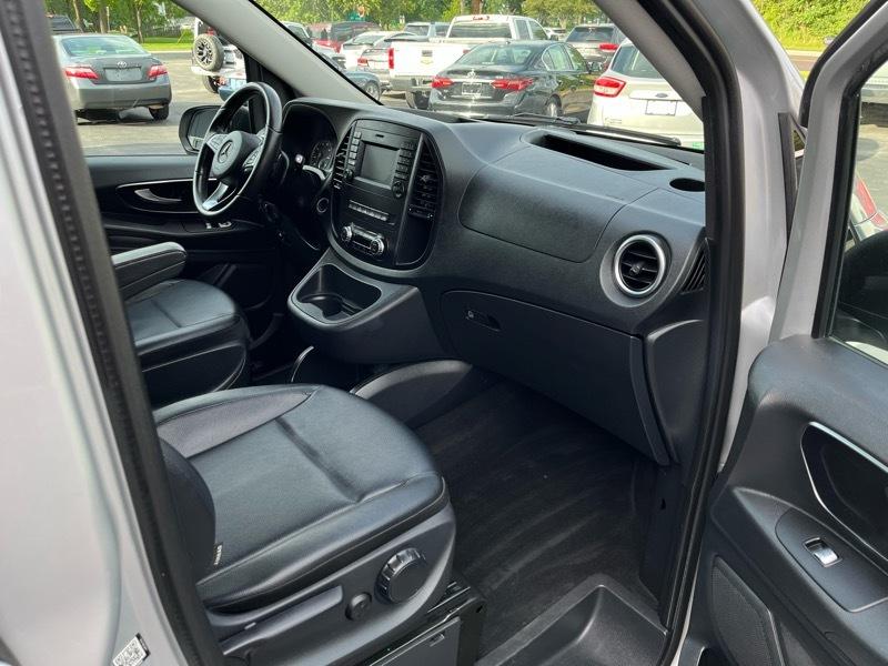 Mercedes-Benz Metris Passenger Van 2019